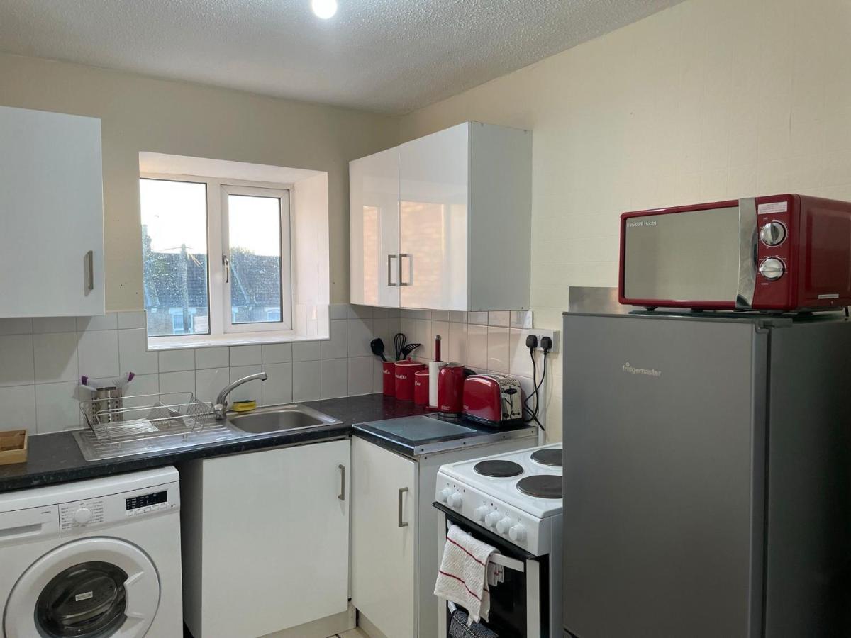 Nnk Air Bnb Enfield Kültér fotó